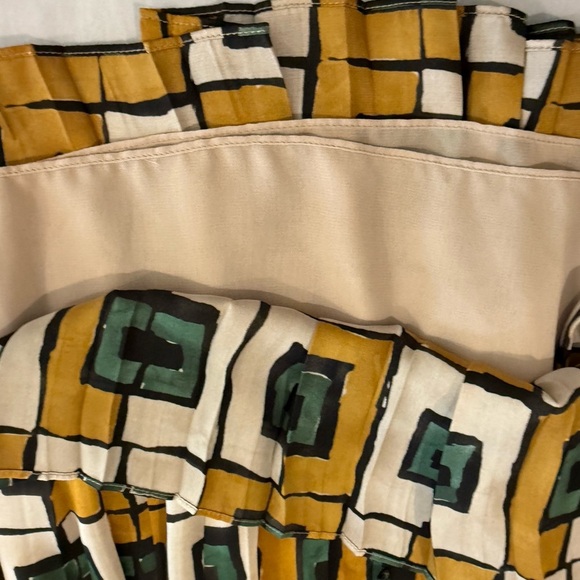 Joe Fresh Skirt Gold and Green Satiny Midi Geometric Patterns Women's Size M - Picture 5 of 7